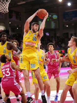 Telekom Baskets Bonn vs Yovel Zoosman ALBA BERLIN easyCredit BBL 1 Bundesliga , 2021 2022 season , Main round 20 matchday