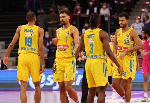 Bonn, Germany 06 02 2022, Basketball Bundesliga, 20 Matchday, BBL, Telekom Baskets Bonn vs Alba Berlin, Louis Olinde Alba , Oscar da Silva Alba , Jaleen Smith Alba , Johannes Thiemann Alba
