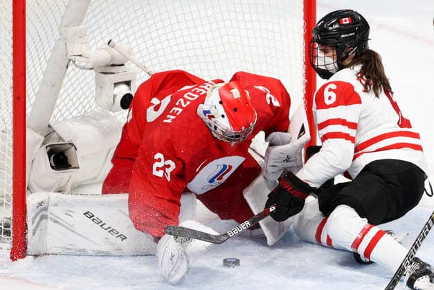 BEIJING, CHINA - FEBRUARY 7, 2022: Goalie Daria Gredzen (L) of the ROC Team and Rebecca Johnston of Canada are in action in their women s Group A Ice hockey, Eishockey match at the 2022 Winter Olympic Games, Olympische Spiele, Olympia, OS at the Wukesong Sports Centre. Anton Novoderezhkin TASS  TS121B2F