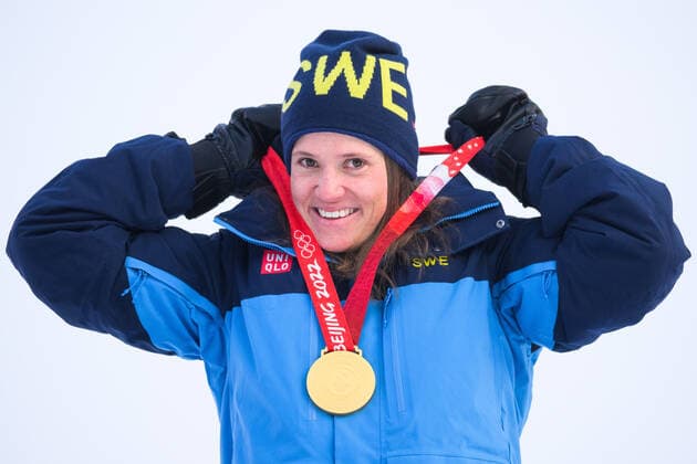 220207 Sara Hector of Sweden celebrating with gold medal during the medal ceremony after women?s alpine skiing giant slalom during day 3 of the 2022 Winter Olympics on February 7, 2022 in Yanqing Photo Maxim Thore BILDBYRAN kod MT MT0307 alpint alpine olympic games olympics winter olympics os ol olympiska spel vinter os olympiske leker peking peking 2022 beijing 2022 beijing 2022 olympic games beijing 2022 winter olympic games peking os beijing ol vinter ol 3 bbeng storslalom dag 3 dam celebration jubel,  Copyright: MAXIMxTHORE BB220207MT144