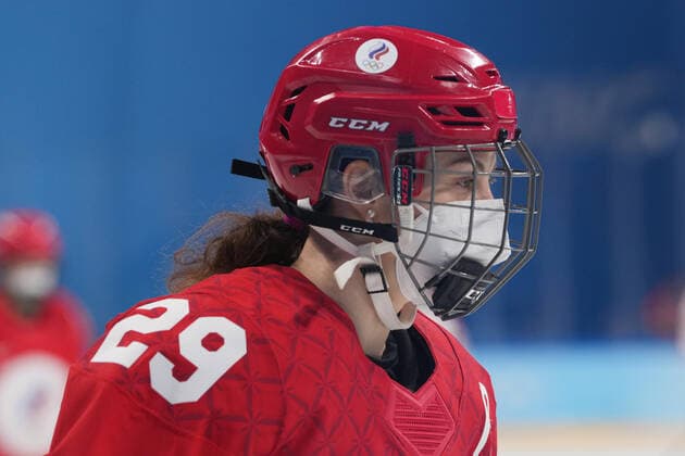 (220207) -- BEIJING, Feb. 7, 2022 -- Alexandra Vafina of ROC warms up before the Ice hockey, Eishockey women s Group A match between ROC and Canada at Wukesong Sports Centre in Beijing, capital of China, Feb. 7, 2022. ) (BEIJING2022)CHINA-BEIJING-OLYMPIC Winter games, Winterspiele,Spiele, Summer games ICE HOCKEY-WOMEN S PRELIMINARY-ROC VS CANADA DuxYu 