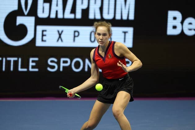 Saint Petersburg, Russia - 07 february 2022: Erika Andreeva of Russia play against Jule Niemeier of Germany during the St.Petersburg Ladies Trophy 2022 tennis tournament. MaksimxKonstantinov