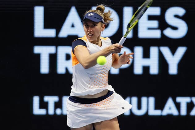 St. Petersburg Ladies Trophy 2022 - Day One Elise Mertens of Belgium returns the ball to Alize Cornet of France during the women s singles Round of 32 match of the WTA, Tennis Damen 500 St. Petersburg Ladies Trophy 2022 International Tennis Tournament on February 7, 2022 at the Sibur Arena in Saint Petersburg, Russia. Saint Petersburg Russia  Copyright: xMikexKireevx originalFilename:kireev-stpeters220207_npMSU.jpg