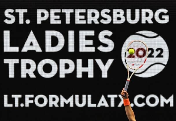 Russia Tennis St. Petersburg Ladies Trophy 8107333 07.02.2022 France s Alize Cornet returns a ball during a women s singles match against Belgium s Elise Mertens at the St. Petersburg Ladies Trophy 2022 tennis tournament in St.Petersburg, Russia. Alexei Danichev Sputnik St. Petersburg Russia  Copyright: xAlexeixDanichevx