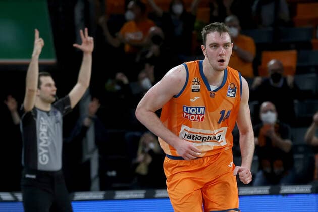 07 02 22, Neu Ulm, Germany, ratiopharm Arena, ratiopharm ulm vs EWE Baskets Oldenburg Basketball Bundesliga, Philipp Herkenhoff ratiopharm ulm gestures, gestures photo H Langer Neu Ulm ratiopharm Arena Bayern Germany  541_ULMOLD20220207_071 Langer-541