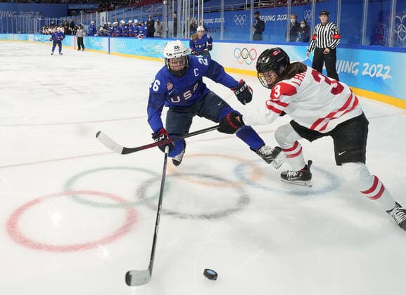 (220208) -- BEIJING, Feb. 8, 2022 -- Jocelyne Larocque (R) of Canada competes during the Ice hockey, Eishockey women s preliminary round group A match between Canada and the United States at Wukesong Sports Centre in Beijing, capital of China, Feb. 8, 2022. ) (BEIJING2022)CHINA-BEIJING-OLYMPIC Winter games, Winterspiele,Spiele, Summer games ICE HOCKEY-WOMEN S PRELIMINARY-CANADA VS U.S. (CN) MengxYongmin 