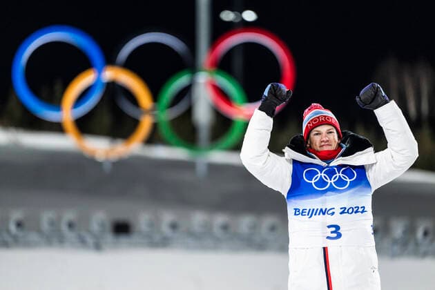 Sport Bilder des Tages 220208 Johannes Hosflot Klaebo of Norway celebrates after competing in men s cross-country skiing sprint final during day 4 of the 2022 Winter Olympics on February 8, 2022 in Zhangjiakou. Photo: Joel Marklund BILDBYRAN kod JM JM0275 bbeng skidor cross-country skiing langrenn Olympic Games, Olympische Spiele, Olympia, OS olympics winter olympics os ol olympiska spel vinter-os olympiske leker peking peking 2022 beijing 2022 beijing 2022 olympic games beijing 2022 winter olympic games peking-os beijing-ol vinter-ol sprint final jubel norge *** 220208 Johannes Hosflot Klaebo of Norway celebrates after competing in men s cross country skiing sprint final during day 4 of the 2022 Winter Olympics on February 8, 2022 in Zhangjiakou Photo Joel Marklund BILDBYRAN kod JM JM0275 bbeng skidor cross country skiing langrenn olympic games olympics winter olympics os ol olympics winter o os olympics peking peking beijing 2022 beijing 2022 beijing 2022 olympic games beijing 2022 winter olympic games beijing os beijing ol winter ol sprint final cheer norway,  Copyright: JOELxMARKLUND BB220208JM128