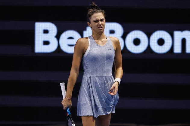 St. Petersburg Ladies Trophy 2022 - Day Two Jaqueline Cristian of Romania reacts during the women s singles Round of 32 match of the WTA, Tennis Damen 500 St. Petersburg Ladies Trophy 2022 International Tennis Tournament against Bernarda Pera of United States on February 8, 2022 at the Sibur Arena in Saint Petersburg, Russia. Saint Petersburg Russia  Copyright: xMikexKireevx originalFilename:kireev-stpeters220208_npabt.jpg
