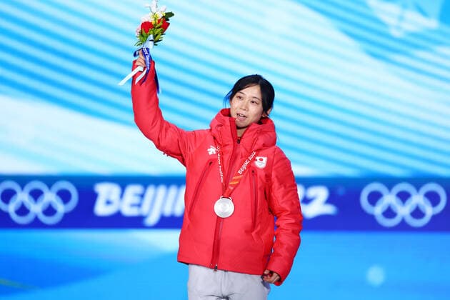 Miho Takagi (JPN), FEBRUARY 8, 2022 - Speed skating, Eisschnelllauf : Women s 1500m Medal Ceremony during the Beijing 2022 Olympic Winter games, Winterspiele,Spiele, Summer games at Beijing Medal Plaza in Beijing, China.  (180182787)