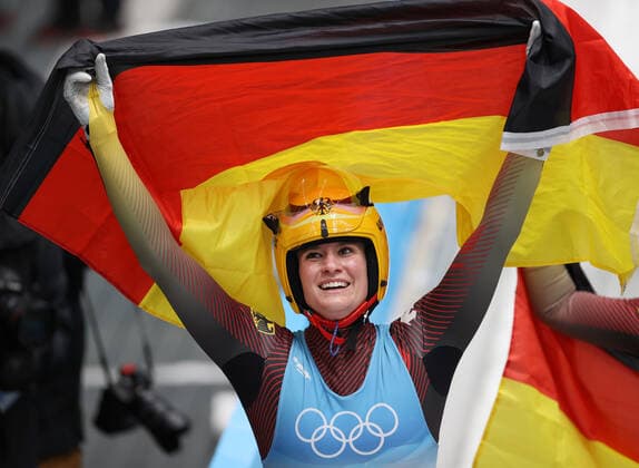 (220208) -- BEIJING, Feb. 8, 2022 -- Natalie Geisenberger of Germany celebrates after women s singles run?of luge event?at the Yanqing?National Sliding Centre in Yanqing?district of Beijing, capital of China, Feb. 8, 2022. ) (BEIJING2022)CHINA-BEIJING-YANQING-OLYMPIC Winter games, Winterspiele,Spiele, Summer games LUGE-WOMEN S SINGLES (CN) YaoxJianfeng 