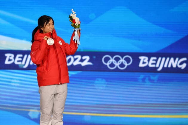 Miho Takagi (JPN), FEBRUARY 8, 2022 - Speed skating, Eisschnelllauf : Women s 1500m Medal Ceremony during the Beijing 2022 Olympic Winter games, Winterspiele,Spiele, Summer games at Beijing Medal Plaza in Beijing, China.  (180189831)
