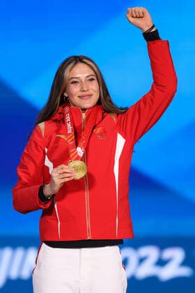 BEIJING, CHINA - FEBRUARY 08: Gold medallist Ailing Eileen Gu of Team China poses with her medal during the Women s Freestyle Skiing Freeski Big Air medal ceremony on Day 4 of the Beijing 2022 Winter Olympic Games, Olympische Spiele, Olympia, OS at Beijing Medal Plaza on February 8, 2022 in Beijing, China.  Copyright: xVCGx CFP111368334320 