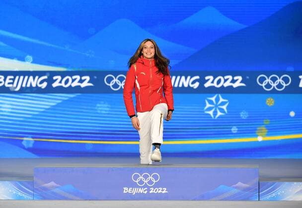 BEIJING, CHINA - FEBRUARY 08: Gold medallist Ailing Eileen Gu of Team China poses during the Women s Freestyle Skiing Freeski Big Air medal ceremony on Day 4 of the Beijing 2022 Winter Olympic Games, Olympische Spiele, Olympia, OS at Beijing Medal Plaza on February 8, 2022 in Beijing, China.  Copyright: xVCGx CFP111368330067 