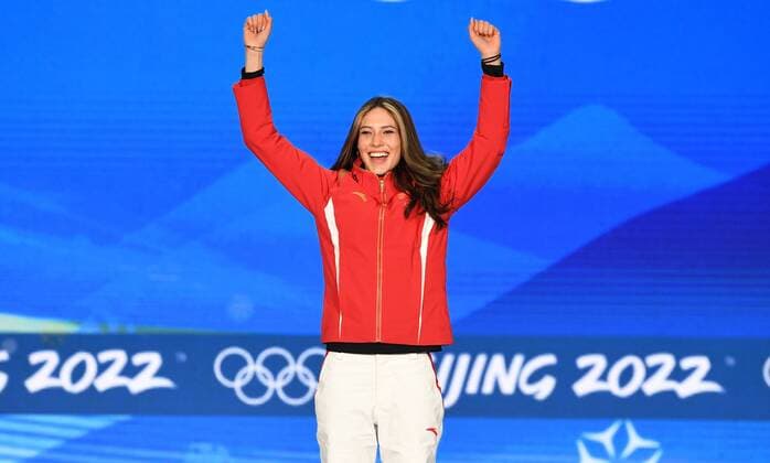BEIJING, CHINA - FEBRUARY 08: Gold medallist Ailing Eileen Gu of Team China poses during the Women s Freestyle Skiing Freeski Big Air medal ceremony on Day 4 of the Beijing 2022 Winter Olympic Games, Olympische Spiele, Olympia, OS at Beijing Medal Plaza on February 8, 2022 in Beijing, China.  Copyright: xVCGx CFP111368330069 