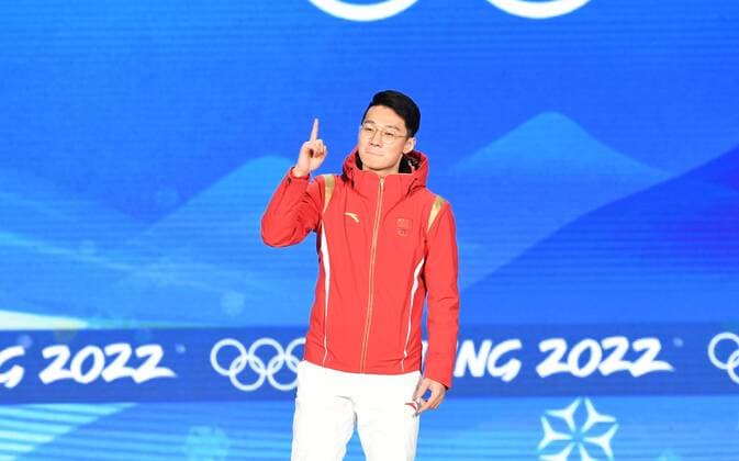 BEIJING, CHINA - FEBRUARY 08: Gold medallist Ziwei Ren of Team China poses during the Men s 1000m Speed skating, Eisschnelllauf medal ceremony on Day 4 of the Beijing 2022 Winter Olympic Games, Olympische Spiele, Olympia, OS at Beijing Medal Plaza on February 8, 2022 in Beijing, China.  Copyright: xVCGx CFP111368327391 