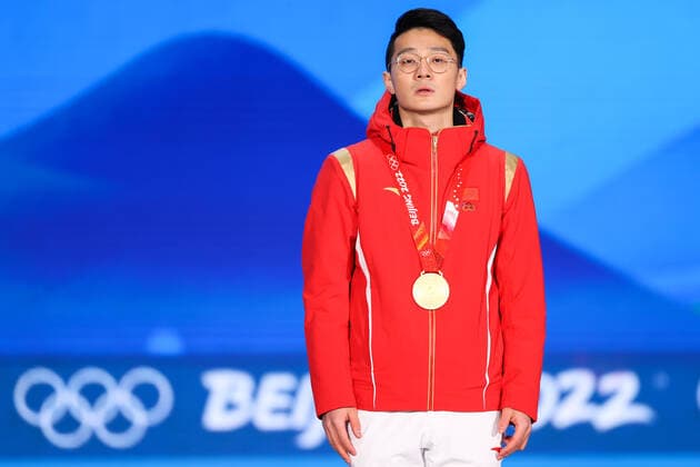 BEIJING, CHINA - FEBRUARY 08: Gold medallist Ziwei Ren of Team China poses with his medal during the Men s 1000m Speed skating, Eisschnelllauf medal ceremony on Day 4 of the Beijing 2022 Winter Olympic Games, Olympische Spiele, Olympia, OS at Beijing Medal Plaza on February 8, 2022 in Beijing, China.  Copyright: xVCGx CFP111368316274 