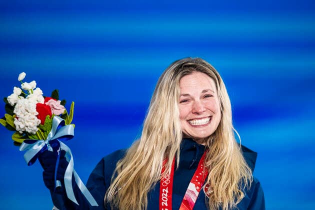 220209 Jessie Diggins of USA celebrates at the medal ceremony for women s cross country skiing sprint during day 5 of the 2022 Winter Olympics on February 9, 2022 in Zhangjiakou Photo Jon Olav Nesvold BILDBYRAN COP 217 JE0033 skidor cross country skiing cross country olympic games olympics winter olympics os ol olympics winter os olympics peking peking beijing 2022 beijing 2022 beijing 2022 olympic games beijing 2022 winter olympic games beijing os beijing ol winter ol 5 bbeng medal ceremony medal ceremony medal ceremony,  Copyright: JONxOLAVxNESVOLD BB220209JE072