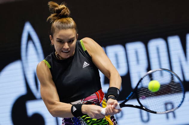 St. Petersburg Ladies Trophy 2022 - Day Three Maria Sakkari of Greece returns the ball to Ekaterina Alexandrova of Russia during the women s singles Round of 16 match of the WTA, Tennis Damen 500 St. Petersburg Ladies Trophy 2022 International Tennis Tournament on February 9, 2022 at the Sibur Arena in Saint Petersburg, Russia. Saint Petersburg Russia  Copyright: xMikexKireevx originalFilename:kireev-stpeters220209_npvBY.jpg