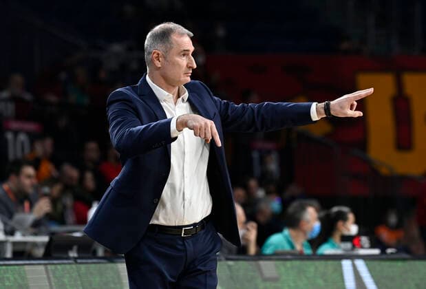 Coach Laurent Legname of JDA Dijon Basket during the FIBA Champions League Group I Play off match between Galatasaray NEF and JDA Dijon Basket at Sinan Erdem Arena in Istanbul , Turkey on February 09 , 2022. ( Photo by Seskimphoto ) 