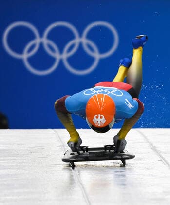 Bilder des Jahres 2022, Sport 02 Februar Sport Themen der Woche KW06 (220210) -- BEIJING, Feb. 10, 2022 -- Christopher Grotheer of Germany competes during men s skeleton at the Yanqing National Sliding Centre in Yanqing district of Beijing, capital of China, Feb. 10, 2022. ) (BEIJING2022)CHINA-BEIJING-YANQING-OLYMPIC Winter games, Winterspiele,Spiele, Summer games SKELETON (CN) HexChangshan 