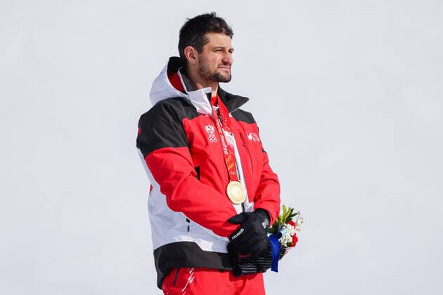 OLYMPICS - Winter Olympic Games, Olympische Spiele, Olympia, OS Beijing 2022 YANQING,CHINA,10.FEB.22 - OLYMPICS, ALPINE SKIING - Winter Olympic Games Beijing 2022, alpine combined, slalom, men. Image shows Johannes Strolz (AUT). Keywords: medal.  GEPAxpictures xDanielxGoetzhaber