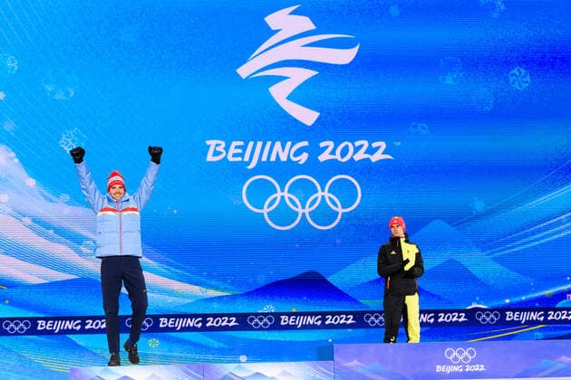 220210 Jorgen Graabak of Norway celebrates with his silver medal at the medal ceremony for men nord s nordic combined individual during day 6 of the 2022 Winter Olympics on February 10, 2022 in Zhangjiakou Photo Vegard Grott BILDBYRAN kod VG VG0235 skidor nordic combined nordisk komination olympic games olympics winter olympics os ol olympiska spel vinter os olympiske leker peking peking peking 2022 beijing 2022 beijing 2022 olympic games beijing 2022 winter olympic games peking os beijing ol vinter ol bbeng medaljeseremoni medaljceremoni medal ceremony norway norway celebration jubel,  Copyright: VEGARDxGRoTT BB220210VG050