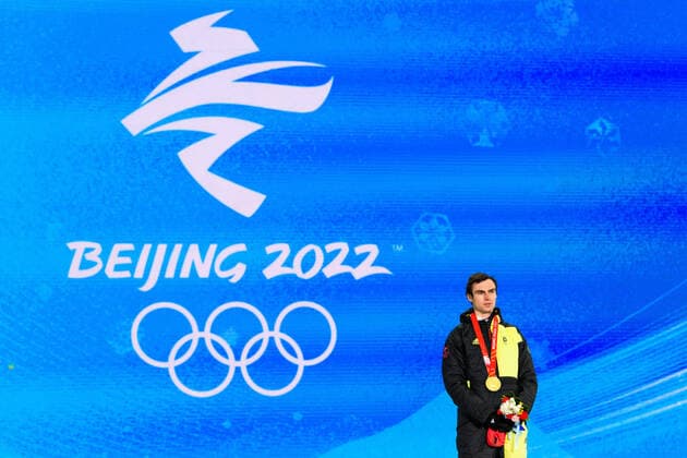 220210 Vinzenz Geiger of Germany celebrates with his gold medal at the medal ceremony for men?s nordic combined individual during day 6 of the 2022 Winter Olympics on February 10, 2022 in Zhangjiakou. Photo: Vegard Grott BILDBYRAN kod VG VG0235 skidor nordic combined nordisk komination Olympic Games, Olympische Spiele, Olympia, OS olympics winter olympics os ol olympiska spel vinter-os olympiske leker peking peking 2022 beijing 2022 beijing 2022 olympic games beijing 2022 winter olympic games peking-os beijing-ol vinter-ol bbeng medaljeseremoni medaljceremoni medal ceremony celebration jubel guld *** 220210 Vinzenz Geiger of Germany celebrates with his gold medal at the medal ceremony for men nord s nordic combined individual during day 6 of the 2022 Winter Olympics on February 10, 2022 in Zhangjiakou Photo Vegard Grott BILDBYRAN kod VG VG0235 skidor nordic combined nordisk komination olympic games olympics winter olympics os ol olympics winter o olympics peking peking Beijing 2022 beijing 2022 beijing 2022 olympic games beijing 2022 winter olympic games beijing os beijing ol winter ol bbeng medal ceremony medal ceremony medal ceremony celebration jubilation gold,  Copyright: VEGARDxGRoTT BB220210VG061