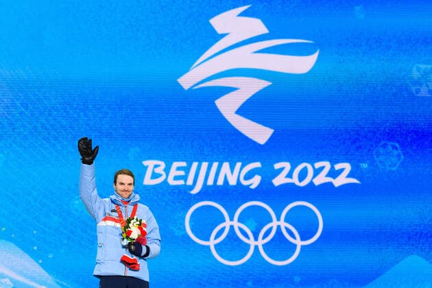 220210 Jorgen Graabak of Norway celebrates with his silver medal at the medal ceremony for men nord s nordic combined individual during day 6 of the 2022 Winter Olympics on February 10, 2022 in Zhangjiakou Photo Vegard Grott BILDBYRAN kod VG VG0235 skidor nordic combined nordisk komination olympic games olympics winter olympics os ol olympiska spel vinter os olympiske leker peking peking peking 2022 beijing 2022 beijing 2022 olympic games beijing 2022 winter olympic games peking os beijing ol vinter ol bbeng medaljeseremoni medaljceremoni medal ceremony norge norway celebration jubel silver,  Copyright: VEGARDxGRoTT BB220210VG062