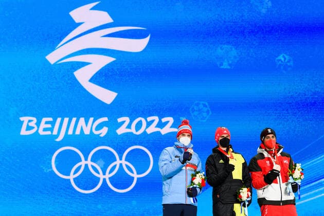 220210 Jorgen Graabak of Norway, Vinzenz Geiger of Germany and Lukas Greiderer of Austria celebrates with medals at the medal ceremony for men nords nordic combined individual during day 6 of the 2022 Winter Olympics on February 10, 2022 in Zhangjiakou Photo Vegard Grott BILDBYRAN kod VG VG0235 skidor nordic combined nordisk komination olympic games olympics winter olympics os ol olympiska spel vinter os olympiske leker peking peking 2022 beijing 2022 beijing 2022 olympic games beijing 2022 winter olympic games peking os beijing ol vinter ol bbeng medaljeseremoni medaljceremoni medal ceremony norge norway celebration jubel silver,  Copyright: VEGARDxGRoTT BB220210VG063