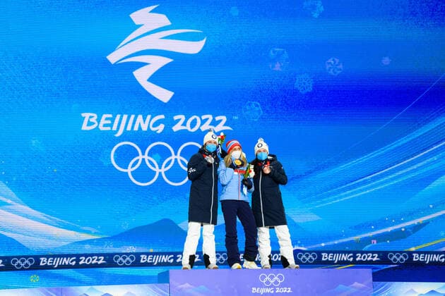 220210 Kerttu Niskanen of Finland, Therese Johaug of Norway and Krista Pärmäkoski of Finland celebrate with medals at the medal ceremony for women s cross country skiing individual 10 km during day 6 of the 2022 Winter Olympics on February 10, 2022 in Zhangjiakou Photo Vegard Grott BILDBYRAN code VG VG0235 skis cross country skiing cross country skiing olympic games olympics winter olympics os ol olympic games winter os olympic games peking peking 2022 beijing 2022 beijing 2022 olympic games beijing 2022 winter olympic games peking os beijing ol winter ol bbeng medal ceremony medal ceremony medal ceremony norway norway celebration jubilation gold,  Copyright: VEGARDxGRoTT BB220210VG090
