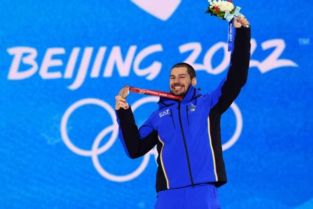 Photo Gian Mattia D Alberto - LaPresse February 10, 2022 Zhangjiakou, China Beijing 2022 Winter Olympic Games, Olympische Spiele, Olympia, OS - Men s snowboard cross medal ceremony In the pic: Omar Visintin, bronze medal  Copyright: xGianxMattiaxD Albertox-xLaPressex