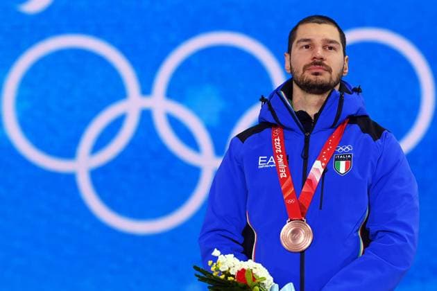 Photo Gian Mattia D Alberto - LaPresse February 10, 2022 Zhangjiakou, China Beijing 2022 Winter Olympic Games, Olympische Spiele, Olympia, OS - Men s snowboard cross medal ceremony In the pic: Omar Visintin, bronze medal  Copyright: xGianxMattiaxD Albertox-xLaPressex