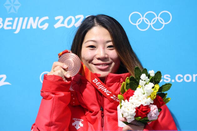 Sena Tomita (JPN), FEBRUARY 10, 2022 - Snowboarding : Women s Halfpipe Medal Ceremony during the Beijing 2022 Olympic Winter games, Winterspiele,Spiele, Summer games at Zhangjiakou Medal Plaza in Zhangjiakou, Hebei, China.  (180343326)