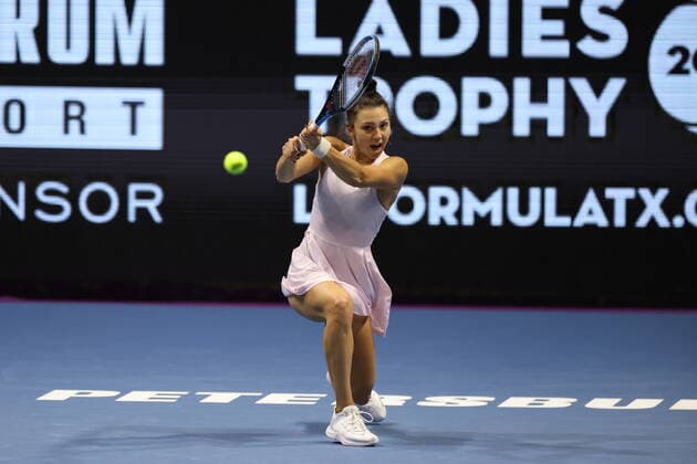 February 10, 2022, Saint Petersburg, Russia: Jaqueline Cristian of Romania play against Aliaksandra Sasnovich of Belarus during the St.Petersburg Ladies Trophy 2022 tennis tournament..Final score: Saint Petersburg Russia - ZUMAs197 20220210_zaa_s197_113 Copyright: xMaksimxKonstantinovx
