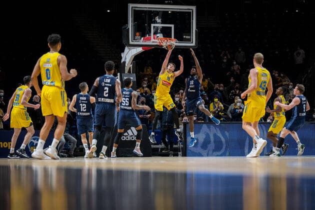 Basketball Berlin 02 02 2022 2021 2022 Euroleague Regular Season Alba Berlin Zenit St Petersburg Ben Lammers Alba Berlin, No 55 Alex Poythress St Petersburg, No 22