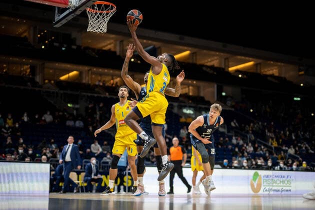 Basketball Berlin 02 02 2022 2021 2022 Euroleague Regular Season Alba Berlin Zenit St Petersburg Jaleen Smith Alba Berlin, No 03 Jordan Mickey St Petersburg, No 55
