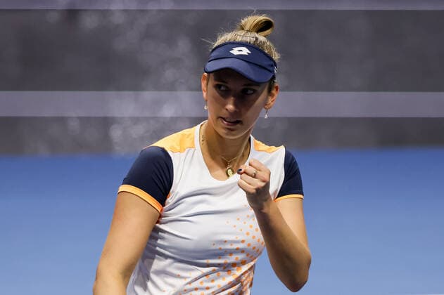 St. Petersburg Ladies Trophy 2022 - Quarter-Finals Elise Mertens of Belgium celebrates during the women s singles quarterfinal match of the WTA, Tennis Damen 500 St. Petersburg Ladies Trophy 2022 International Tennis Tournament against Maria Sakkari of Greece on February 11, 2022 at the Sibur Arena in Saint Petersburg, Russia. Saint Petersburg Russia  Copyright: xMikexKireevx originalFilename:kireev-stpeters220211_npJku.jpg