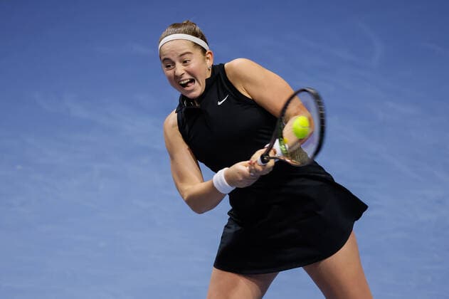 St. Petersburg Ladies Trophy 2022 - Quarter-Finals Jelena Ostapenko of Latvia returns the ball to Aliaksandra Sasnovich of Belarus during the women s singles quarterfinal match of the WTA, Tennis Damen 500 St. Petersburg Ladies Trophy 2022 International Tennis Tournament on February 11, 2022 at the Sibur Arena in Saint Petersburg, Russia. Saint Petersburg Russia  Copyright: xMikexKireevx originalFilename:kireev-stpeters220211_npCdM.jpg