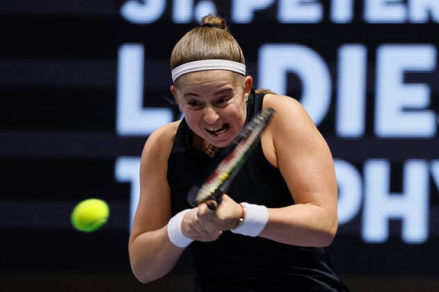 St. Petersburg Ladies Trophy 2022 - Quarter-Finals Jelena Ostapenko of Latvia returns the ball to Aliaksandra Sasnovich of Belarus during the women s singles quarterfinal match of the WTA, Tennis Damen 500 St. Petersburg Ladies Trophy 2022 International Tennis Tournament on February 11, 2022 at the Sibur Arena in Saint Petersburg, Russia. Saint Petersburg Russia  Copyright: xMikexKireevx originalFilename:kireev-stpeters220211_npnxK.jpg
