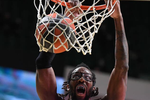 Russia Basketball Euroleague UNICS - Crvena Zvezda 8111845 11.02.2022 UNICS John Brown scores a ball during the Euroleague basketball match between UNICS Kazan and Crvena Zvezda Belgrade, in Kazan, Russia s Republic of Tatarstan, Russia. Maksim Bogodvid Sputnik Kazan Republic of Tatarstan Russia  Copyright: xMaksimxBogodvidx