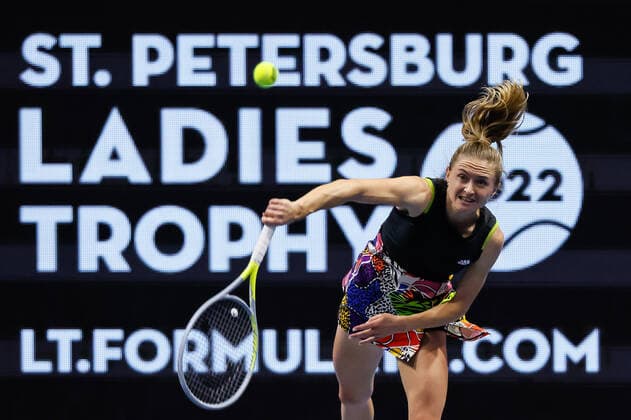 St. Petersburg Ladies Trophy 2022 - Quarter-Finals Aliaksandra Sasnovich of Belarus serves the ball to Jelena Ostapenko of Latvia during the women s singles quarterfinal match of the WTA, Tennis Damen 500 St. Petersburg Ladies Trophy 2022 International Tennis Tournament on February 11, 2022 at the Sibur Arena in Saint Petersburg, Russia. Saint Petersburg Russia  Copyright: xMikexKireevx originalFilename:kireev-stpeters220211_npraO.jpg