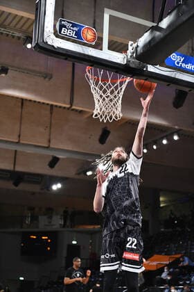 Basketball I Herren I Saison 2021-2022 I BBL I 21. Spieltag I Hamburg Towers - S.OLIVER WÜRZBURG I 11.02.2022 CRAIG MOLLER (22, S.OLIVER WÜRZBURG) Hamburg edel-optics.de Arena Hamburg Deutschland Copyright: xLobeca AndreasxHannigx