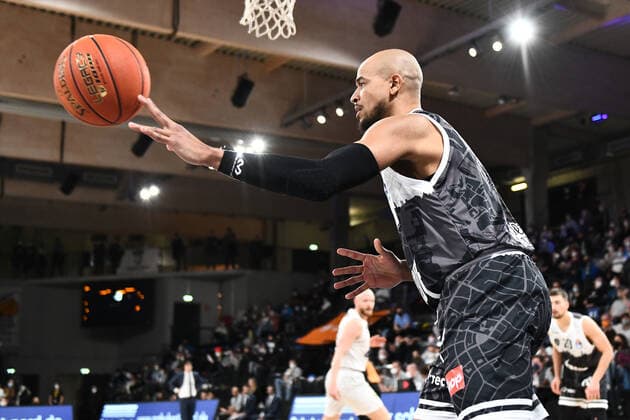 Basketball I Herren I Saison 2021-2022 I BBL I 21. Spieltag I Hamburg Towers - S.OLIVER WÜRZBURG I 11.02.2022 ALEX KING (7, S.OLIVER WÜRZBURG) Hamburg edel-optics.de Arena Hamburg Deutschland Copyright: xLobeca AndreasxHannigx