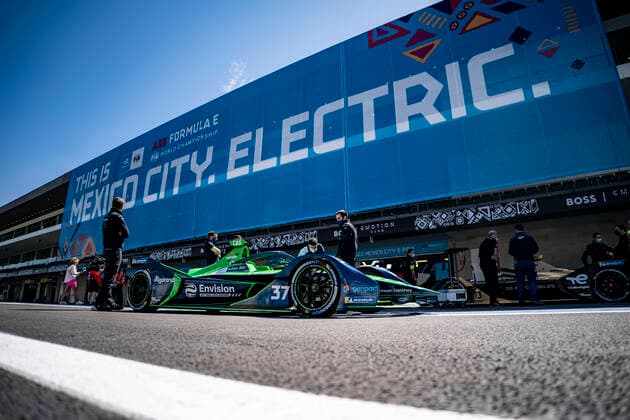 February 11, 2022, Mexico City, Mexico City, Mexico: A member of the ENVISION RACING team checks a car on the first day of activities of the ABB FIA Formula E Championship - Mexico City E-Prix at in Autodromo Hermanos Rodriguez in Mexico City. Mexico City Mexico - ZUMAl173 20220211_zip_l173_009 Copyright: xLuisxLiconax