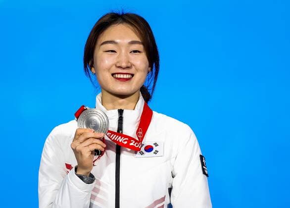 BEIJING Minjeong Choi South Korea will be honored at Medal Plaza for her silver medal in the 1000 meter short track, on the eighth day of the 2022 Winter Olympics in Beijing, China ANP VINCENT JANNINK xVIxANPxSportx xxANPxIVx 443995419 originalFilename: 443995419.jpg