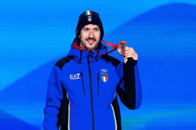 220212 Davide Ghiotto of Italy at the medal ceremony for men s speed skating during day 8 of the 2022 Winter Olympics on February 12, 2022 in Beijing Photo Mathias Bergeld BILDBYRAN code MB MB0332 skates speed skating olympic games olympics winter olympics os ol olympiska spel vinter os olympic games peking peking 2022 beijing 2022 beijing 2022 olympic games beijing 2022 winter olympic games beijing os beijing ol winter ol 8 bbeng medal ceremony medal ceremony,  Copyright: MATHIASxBERGELD BB220212MB078