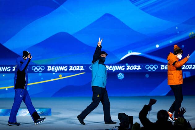 220212 Patrick Roest of Netherlands, Nils van der Poel of Sweden and Davide Ghiotto of Italy at the medal ceremony for men s speed skating during day 8 of the 2022 Winter Olympics on February 12, 2022 in Beijing Photo Mathias Bergeld BILDBYRAN kod MB MB0332 skridskor speed skating olympic games olympics winter olympics os ol olympics games winter os olympics leeks peking peking 2022 beijing 2022 beijing 2022 olympic games beijing 2022 winter olympic games beijing os beijing ol winter ol 8 bbeng medal ceremony medal ceremony,  Copyright: MATHIASxBERGELD BB220212MB084