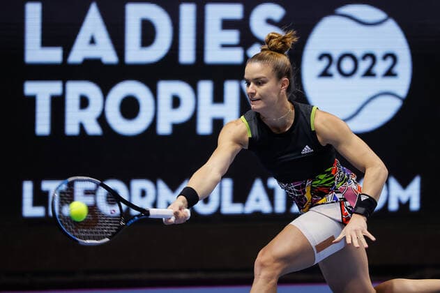 St. Petersburg Ladies Trophy 2022 - Semi-Finals Maria Sakkari of Greece returns the ball to Irina-Camelia Begu of Romania during the women s singles semifinal match of the WTA, Tennis Damen 500 St. Petersburg Ladies Trophy 2022 International Tennis Tournament on February 12, 2022 at the Sibur Arena in Saint Petersburg, Russia. Saint Petersburg Russia  Copyright: xMikexKireevx originalFilename:kireev-stpeters220212_npc6z.jpg