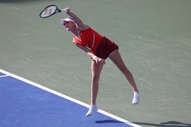 Marketa Vondrousova, CZE, during qualifying round of 2022 Dubai Championships in Dubai, 12 02 2022
