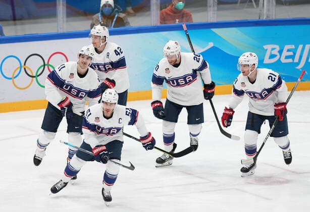 BEIJING, CHINA - FEBRUARY 12: Players of Team United States celebrate a goal during the second period of the Men s Ice hockey, Eishockey Preliminary Round Group A match between Team Canada and Team United States on Day 8 of the Beijing 2022 Winter Olympic Games, Olympische Spiele, Olympia, OS at National Indoor Stadium on February 12, 2022 in Beijing, China.  Copyright: xVCGx CFP111368887650 